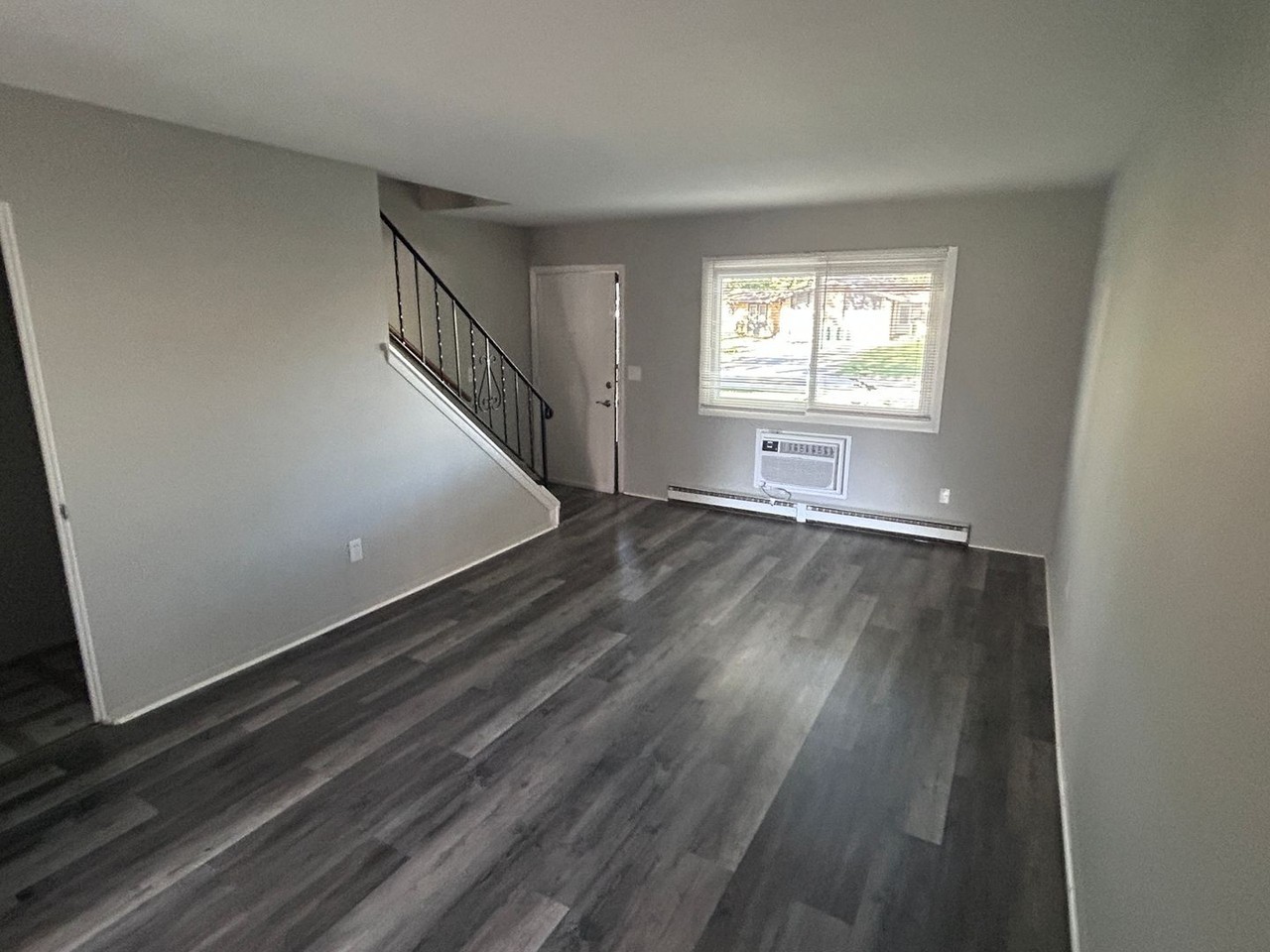 Lockport South Apartments - Photo 3 of 19