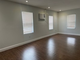 featured image of 1533 Nw 2nd Ave