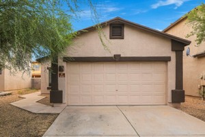 featured image of 3562 E Felix Blvd