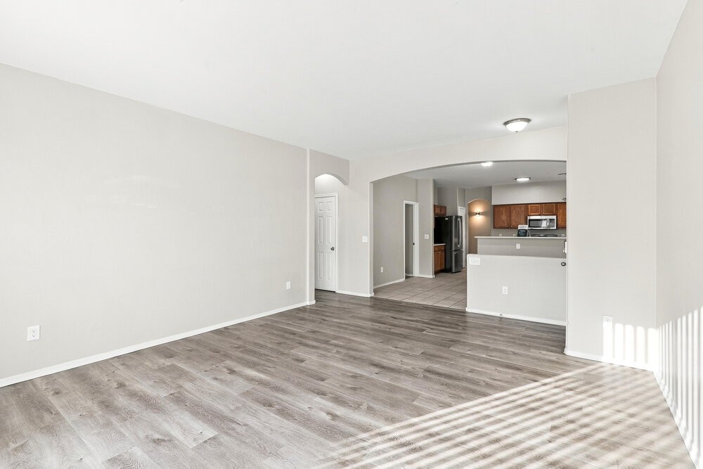 3562 E Felix Blvd - Photo 3 of 14