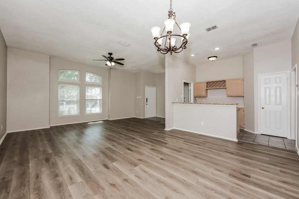 2908 Forest Creek Dr - Photo 5 of 16