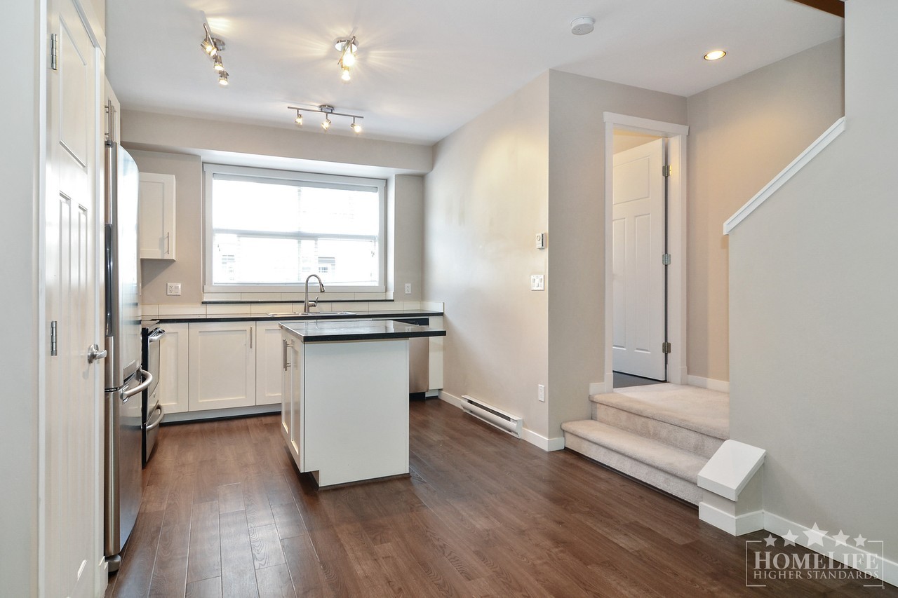6123 138 St - Photo 7 of 24