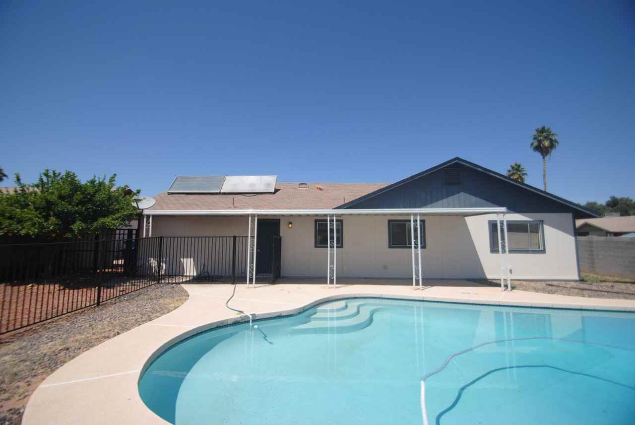 1205 W Chilton St - Photo 2 of 18