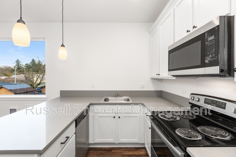 8589 Se Insley St #8589 - Photo 2 of 10