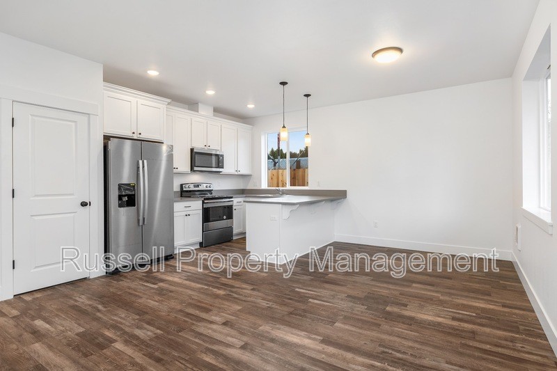 8589 Se Insley St #8589 - Photo 3 of 10
