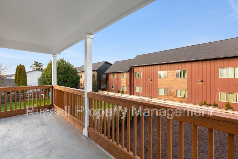 8589 Se Insley St #8589 - Photo 4 of 10