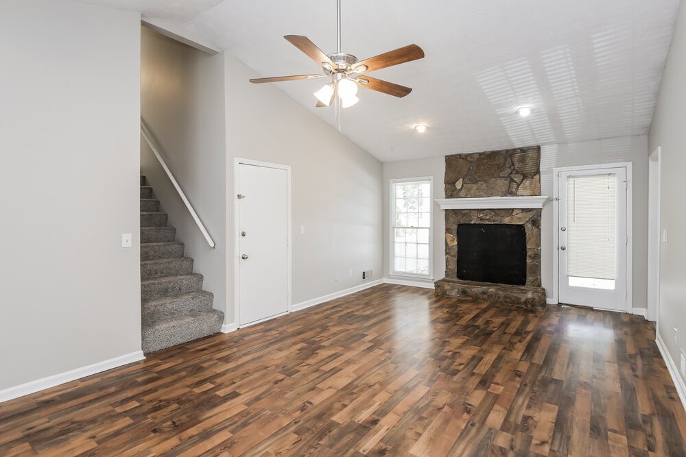 4019 Burnside Ln Nw - Photo 4 of 17