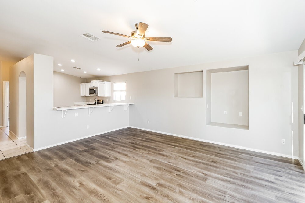 306 Island Reef Ave - Photo 5 of 15