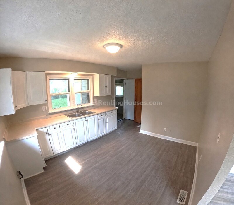 1412 N 26th St - Photo 4 of 13