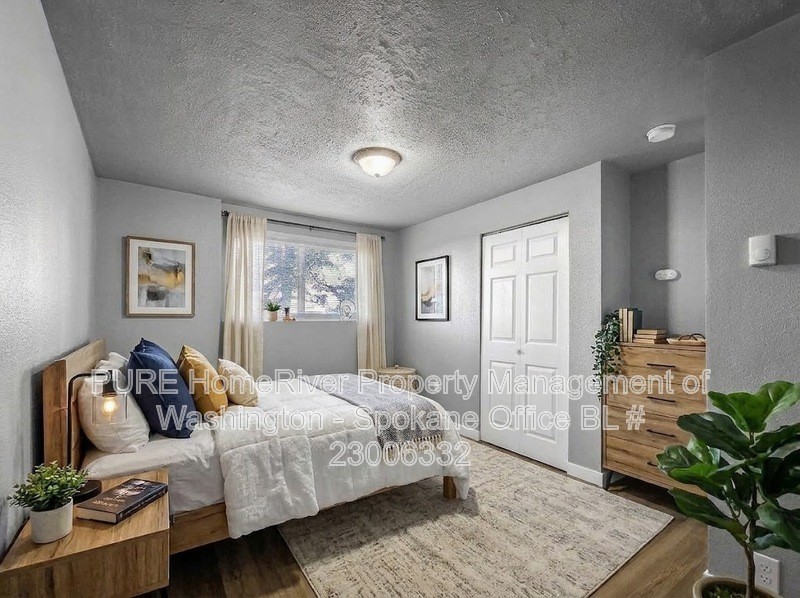 1024 1st St #4 - Photo 5 of 23
