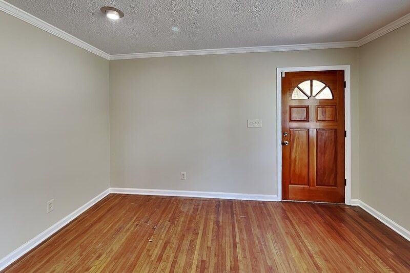 389 Sunbrook Ave - Photo 2 of 16