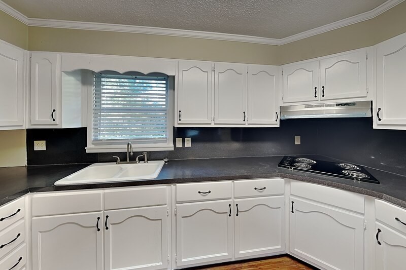 389 Sunbrook Ave - Photo 4 of 16
