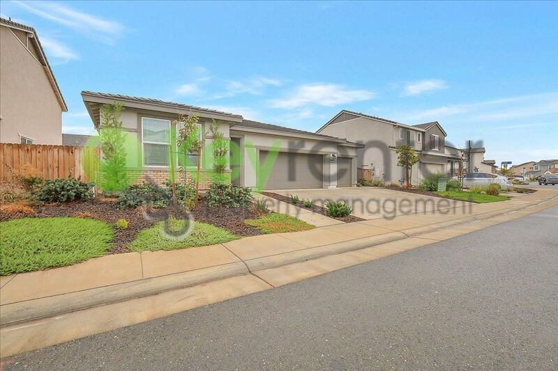 11974 Armandi Way - Photo 3 of 35