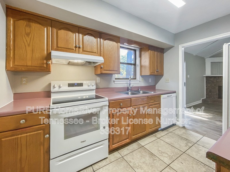 6817 Smokey Ln - Photo 5 of 18
