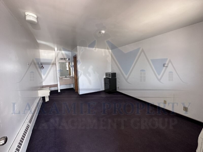 165 N 3rd St #24 - Photo 4 of 8