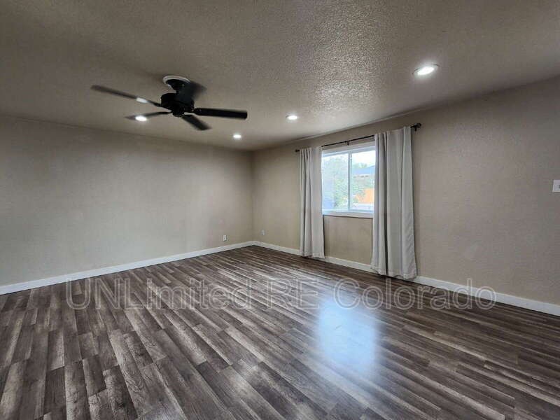 7380 W 12th Ave - Photo 4 of 26