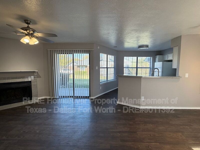 806 806/104 Castleglen Drive - Photo 4 of 28