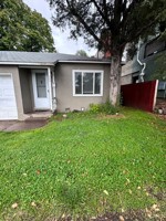 featured image of 723 E College Dr
