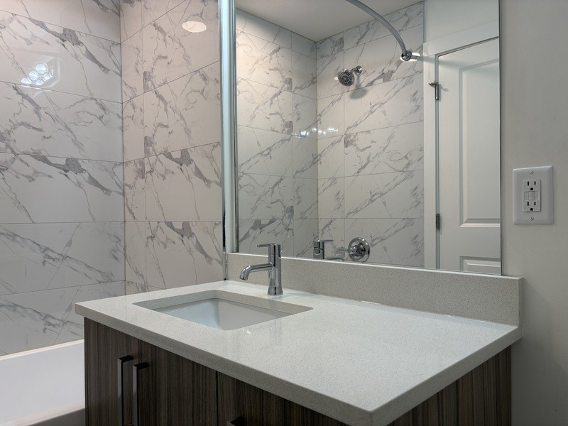 1036 Coronation Ave #102 - Photo 6 of 28