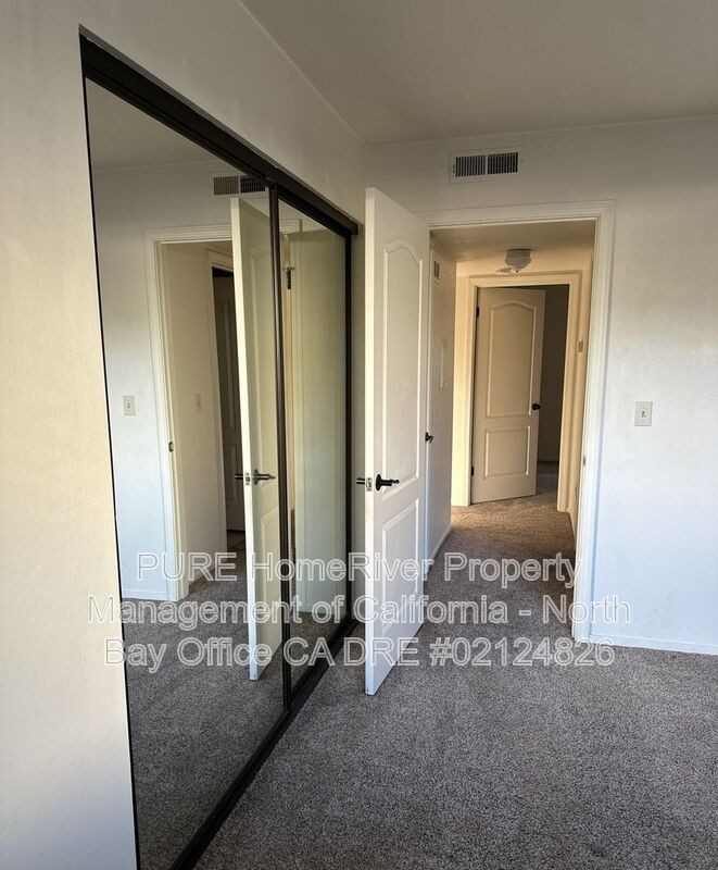 935 S Oak St - Photo 6 of 10