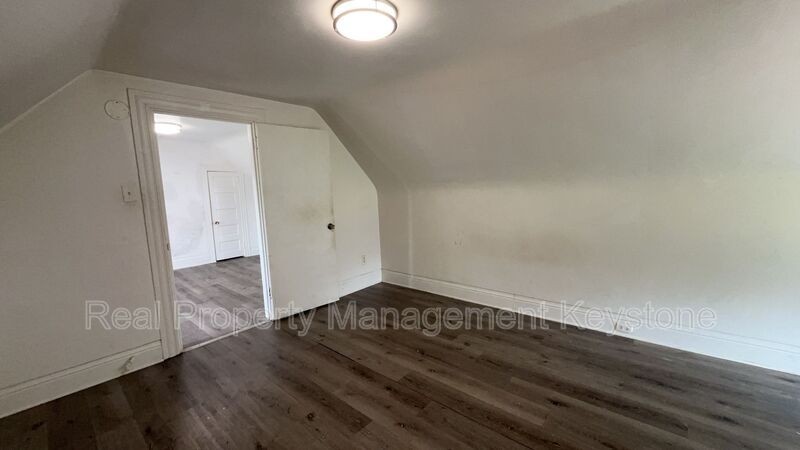 1834 Flagler St #3 - Photo 4 of 13