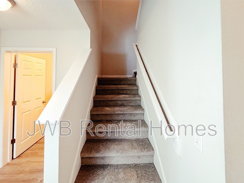 8604 Dandy Ave - Photo 6 of 25