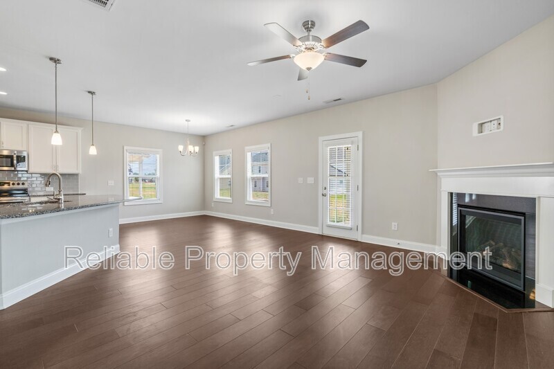 102 Wicklow Ct - Photo 5 of 23
