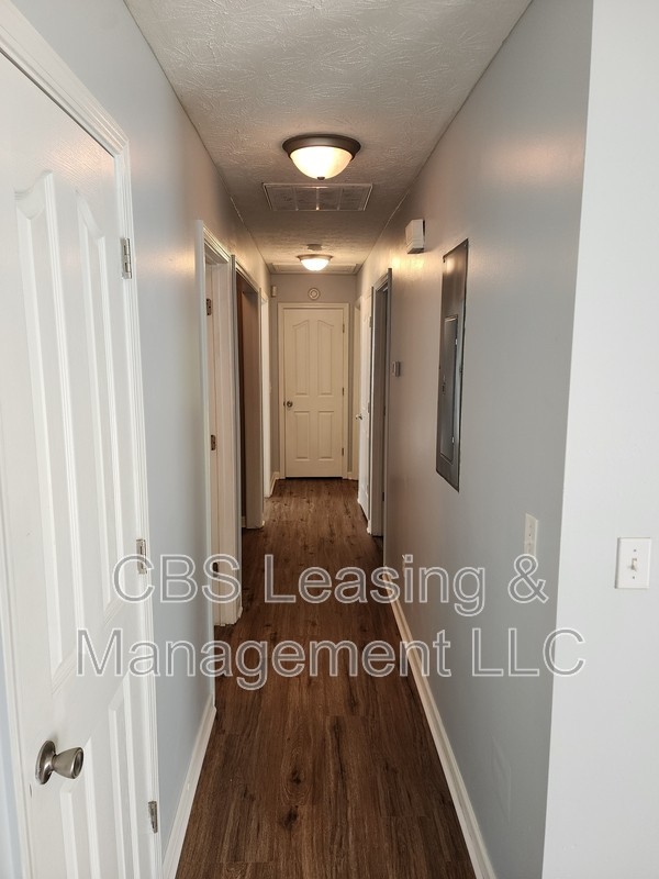 1107 Ingersoll Dr - Photo 6 of 14