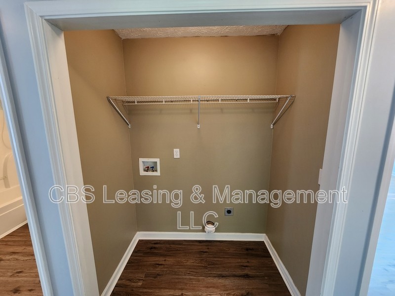 1107 Ingersoll Dr - Photo 7 of 14