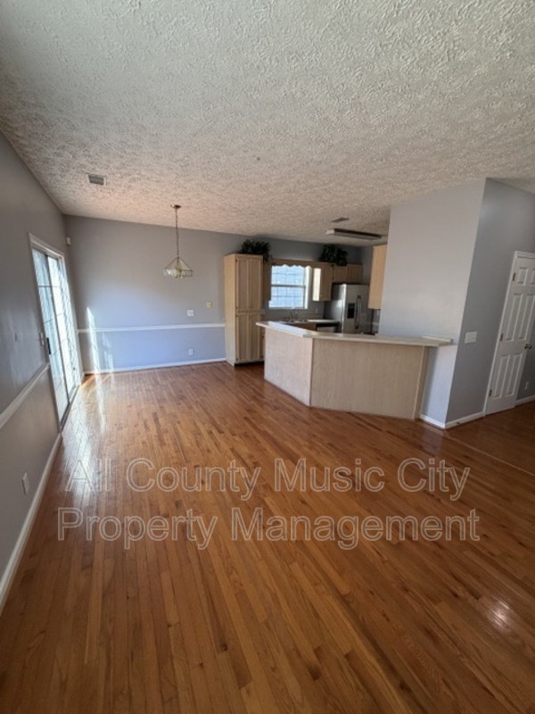 2417 Evanfield Ct - Photo 4 of 22