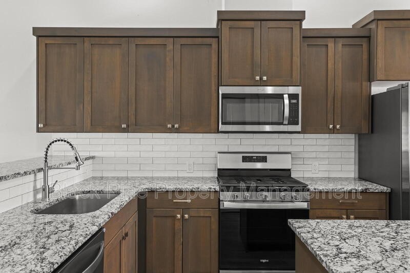 4445 E Faceto St - Photo 6 of 30