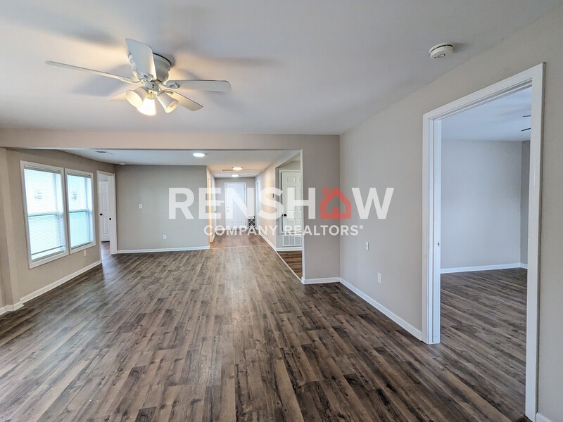 3573 Stuart Rd - Photo 3 of 20
