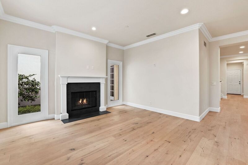 2709 Bungalow Pl - Photo 7 of 50