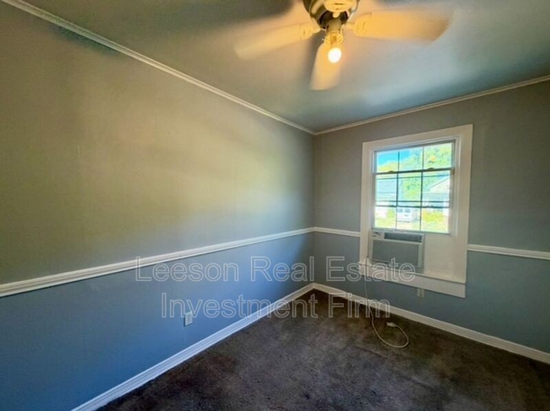 1141 Prospect St - Photo 3 of 15