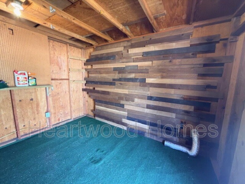 1213 Deerwood St - Photo 5 of 36