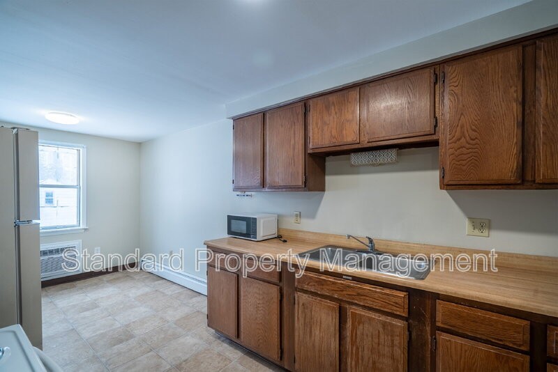 153 Cramer St #3 - Photo 4 of 8
