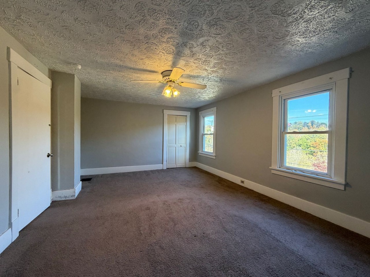 1345 Hulton Rd - Photo 6 of 16