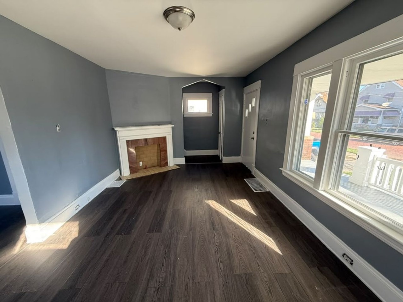 4288 W 21st St - Photo 6 of 16
