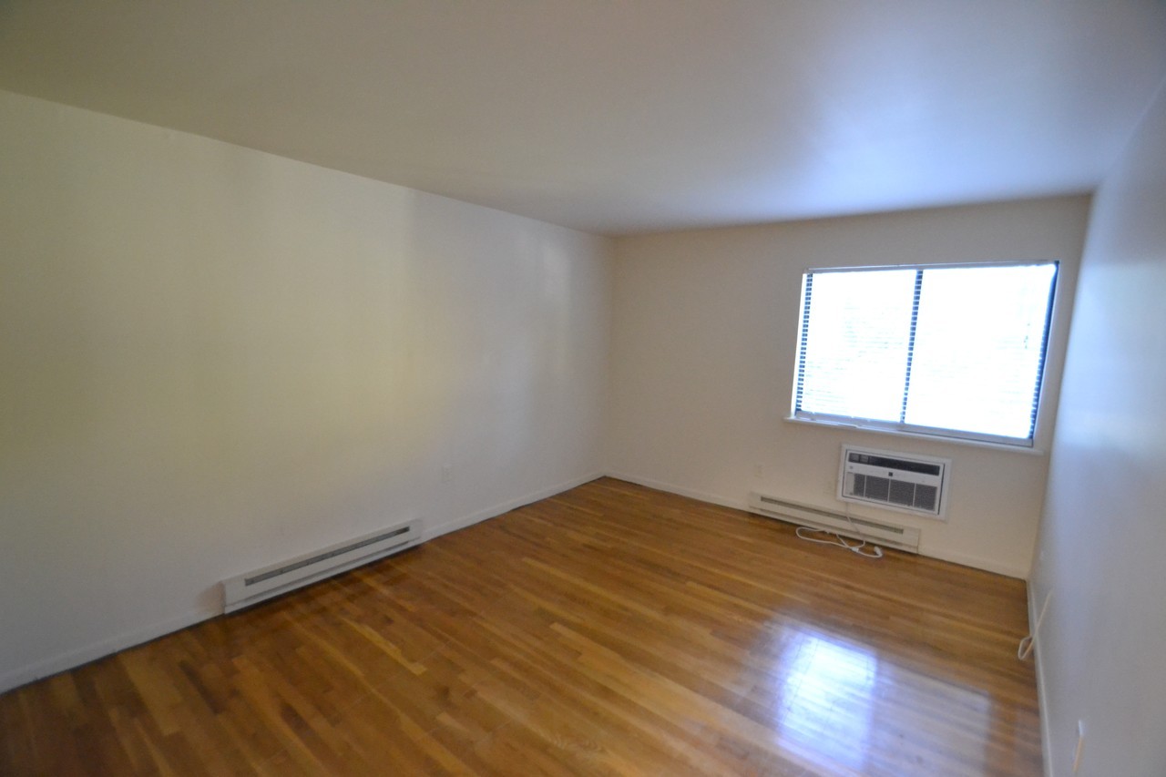 121 Grove Street #7 - Photo 6 of 11