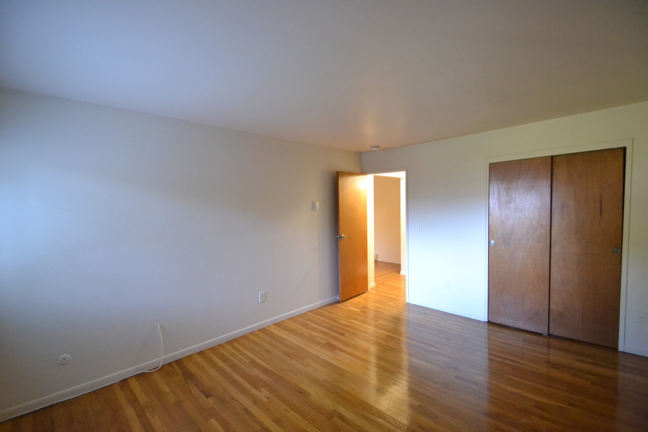 121 Grove Street #7 - Photo 7 of 11