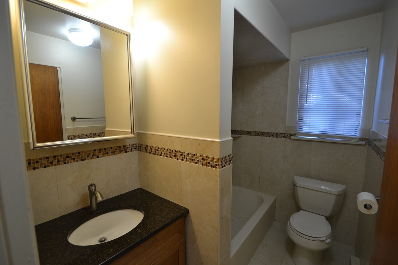 121 Grove Street #7 - Photo 5 of 11