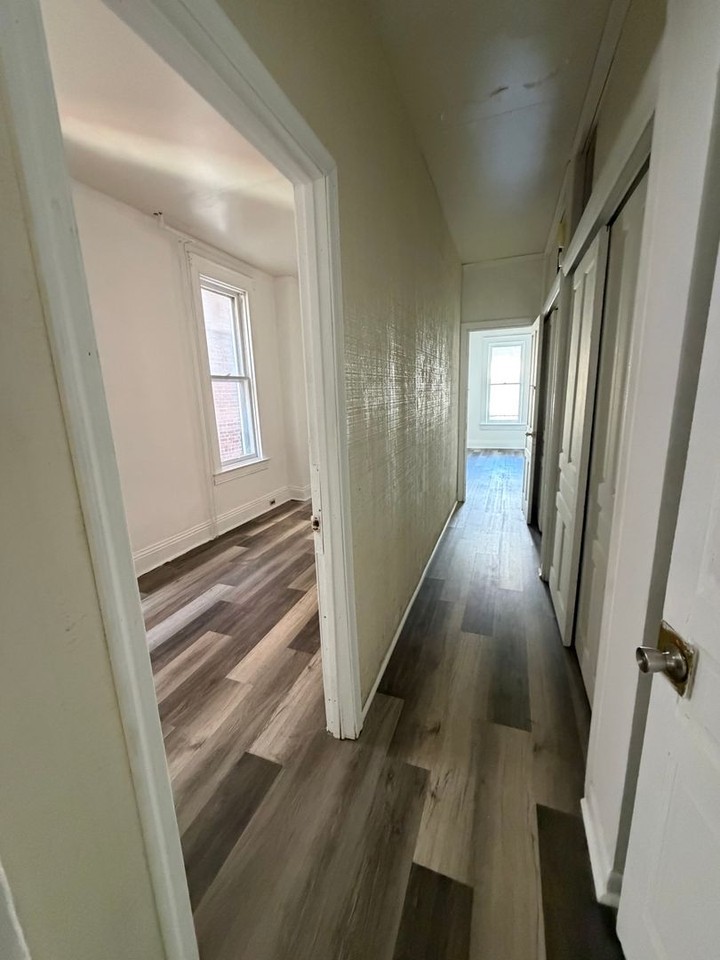 264 W Jackson St - Photo 2 of 21