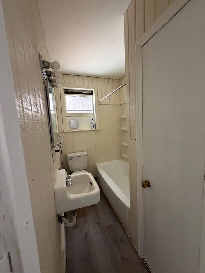 264 W Jackson St - Photo 7 of 21