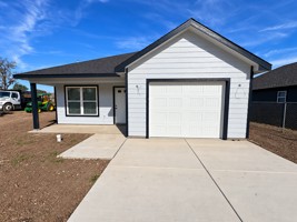 featured image of 1614 Green Valley Cir