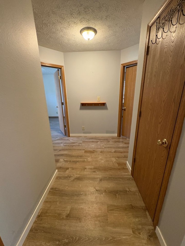 3665 Goodall Ct - Photo 2 of 20