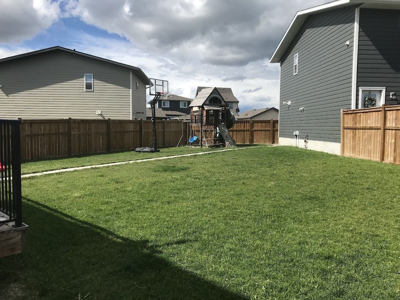 200 Marquis Ct Se - Photo 2 of 31