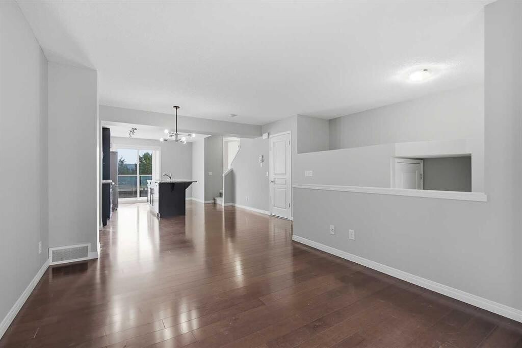 1404 Auburn Bay Sq Se - Photo 4 of 32