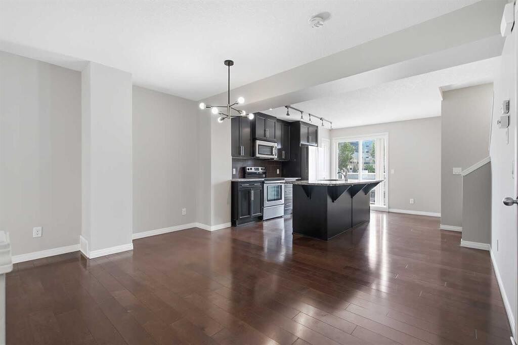 1404 Auburn Bay Sq Se - Photo 7 of 32