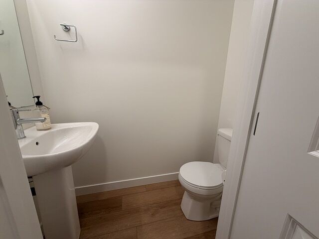 109 Eston Ci SE - Photo 7 of 17