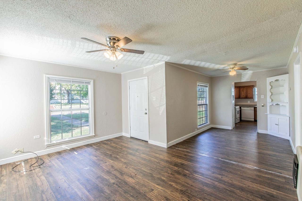 2716 Live Oak Ave - Photo 6 of 17